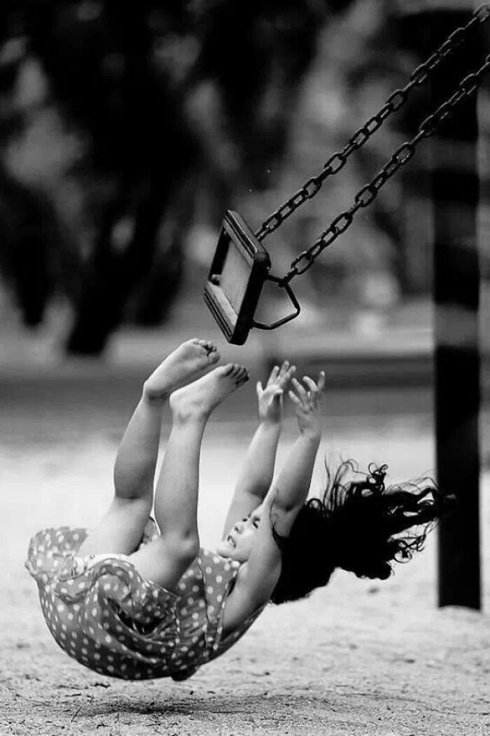 84 Frozen Frames That Tell You Everything Without Showing The Aftermath 84 Frozen Frames That Tell You Everything Without Showing The Aftermath