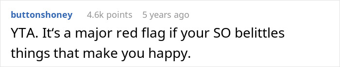 Guy Mocks GF Publicly For Fangirling Over A K-Pop Band, Acts Surprised When She Gets Mad At Him Guy Mocks GF Publicly For Fangirling Over A K-Pop Band, Acts Surprised When She Gets Mad At Him