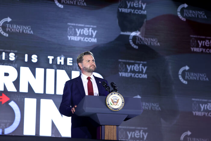 “I Can’t Do This:” Lip Reader Reveals Erika Kirk’s Emotional Exchange With JD Vance At TPUSA Event “I Can’t Do This:” Lip Reader Reveals Erika Kirk’s Emotional Exchange With JD Vance At TPUSA Event