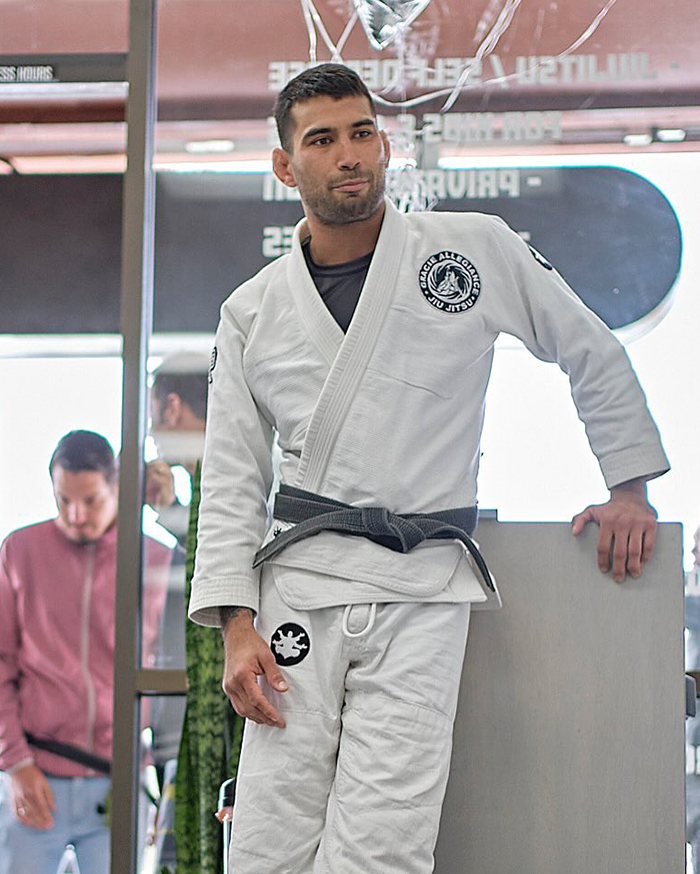“Tragic Freak Accident”: Jiu-Jitsu Trainer Breaks Silence After Paralyzing Student In Sparring Incident “Tragic Freak Accident”: Jiu-Jitsu Trainer Breaks Silence After Paralyzing Student In Sparring Incident