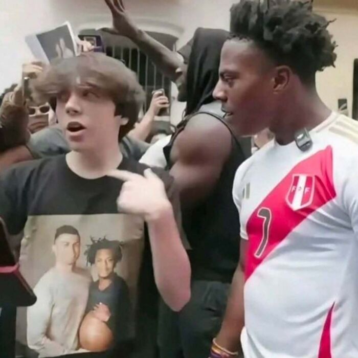 73 Weird, Unhinged And Bizarre Images That Are Not For The Easily Offended (New Pics) 73 Weird, Unhinged And Bizarre Images That Are Not For The Easily Offended (New Pics)