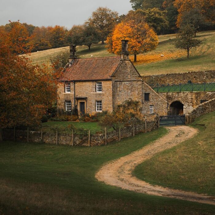 58 Cozy Countryside Homes That Look Like They Belong In A Storybook