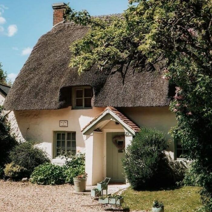 58 Cozy Countryside Homes That Look Like They Belong In A Storybook