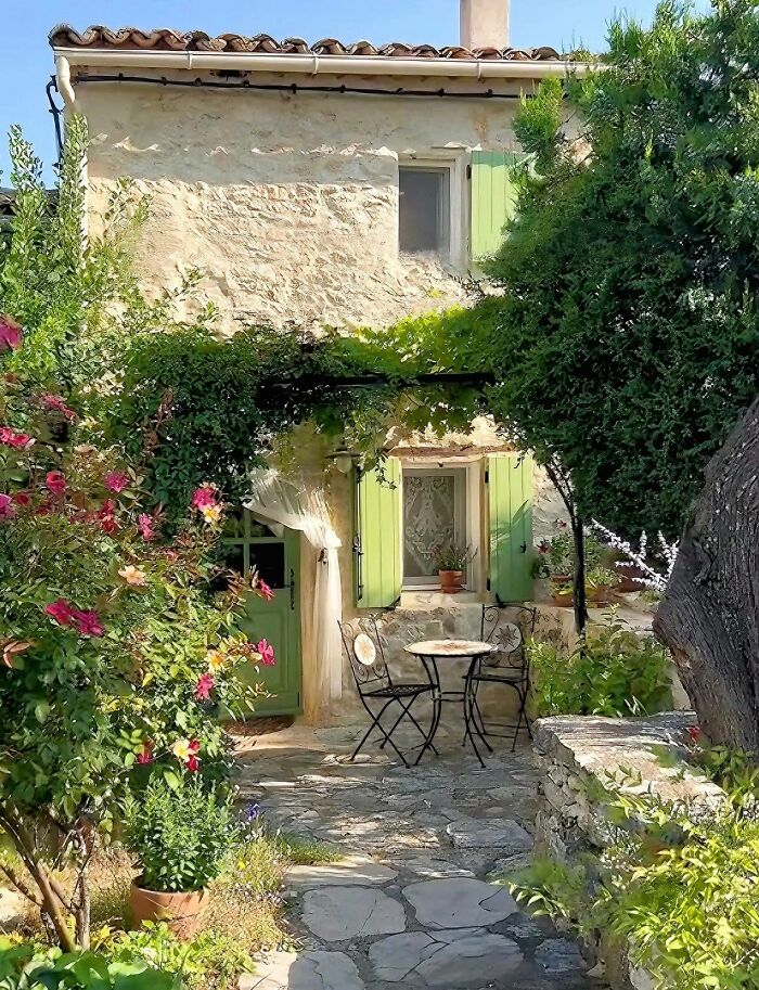 58 Cozy Countryside Homes That Look Like They Belong In A Storybook