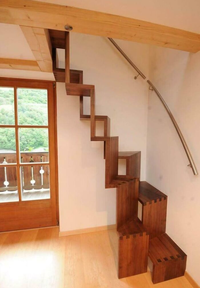 “Airbnb Insanity”: 130 Stairs You Simply Can’t Take Without Insurance