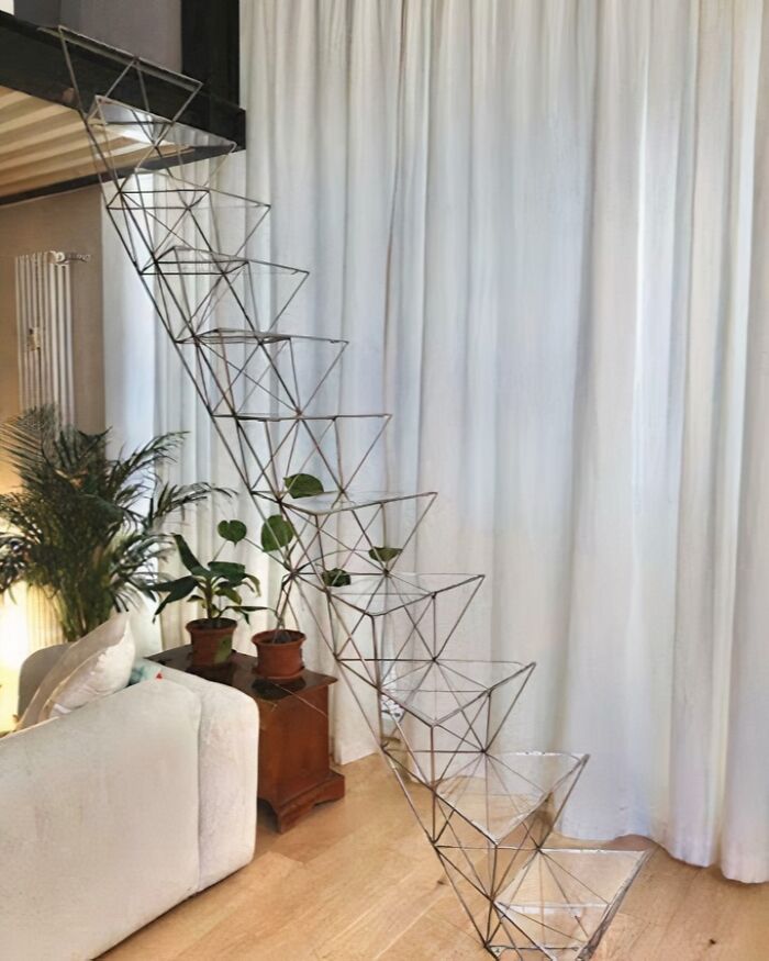 “Airbnb Insanity”: 130 Stairs You Simply Can’t Take Without Insurance