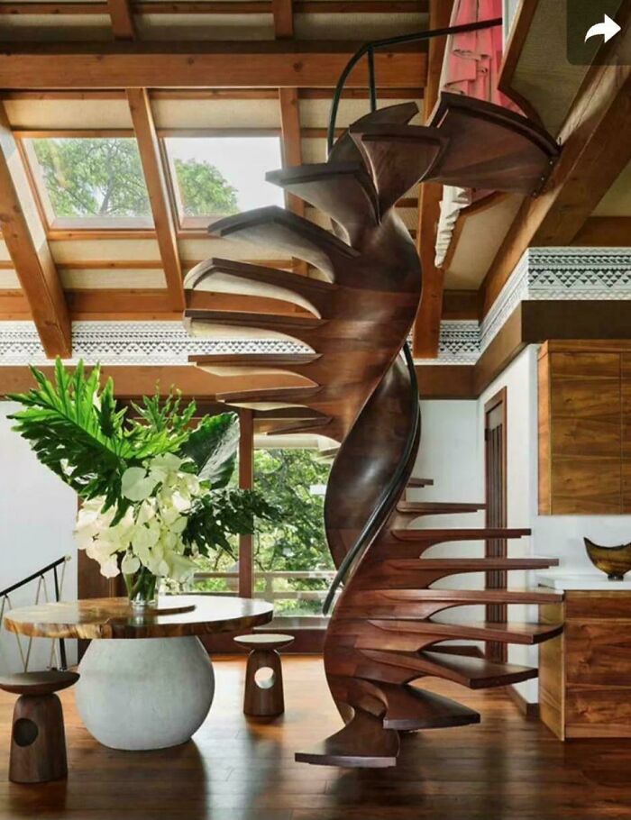 “Airbnb Insanity”: 130 Stairs You Simply Can’t Take Without Insurance