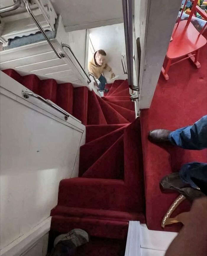 “Airbnb Insanity”: 130 Stairs You Simply Can’t Take Without Insurance