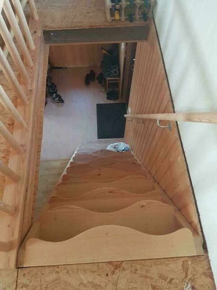 “Airbnb Insanity”: 130 Stairs You Simply Can’t Take Without Insurance