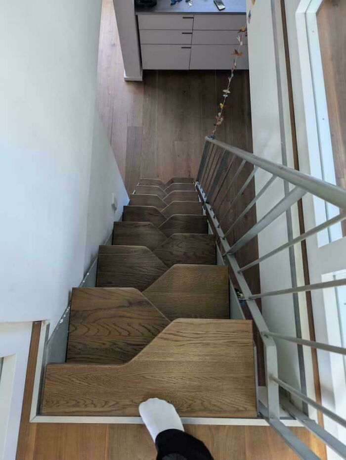 “Airbnb Insanity”: 130 Stairs You Simply Can’t Take Without Insurance