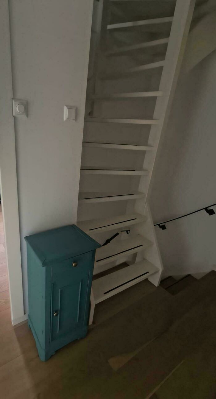 “Airbnb Insanity”: 130 Stairs You Simply Can’t Take Without Insurance