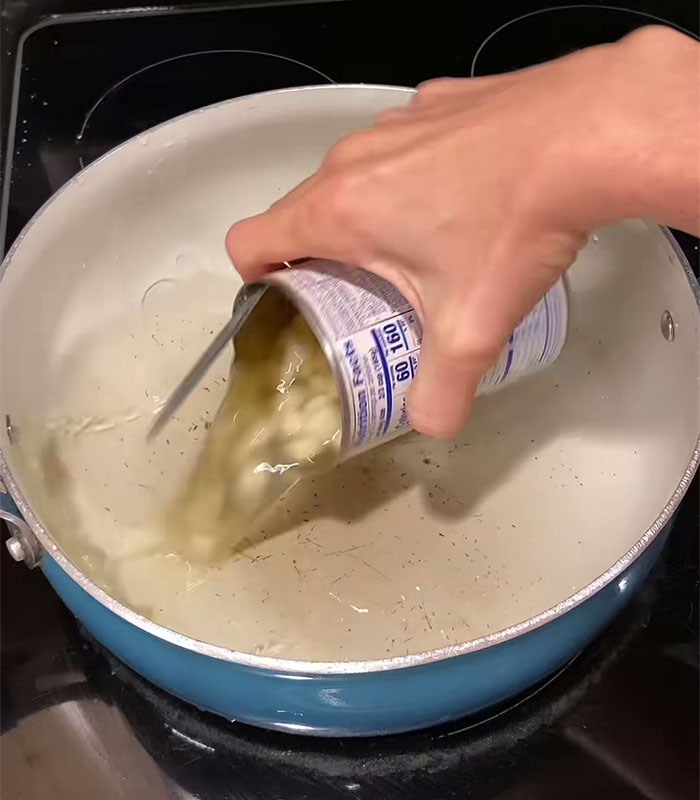 “I’m Too European For This”: Wild American Food Creations That Traumatized The Internet