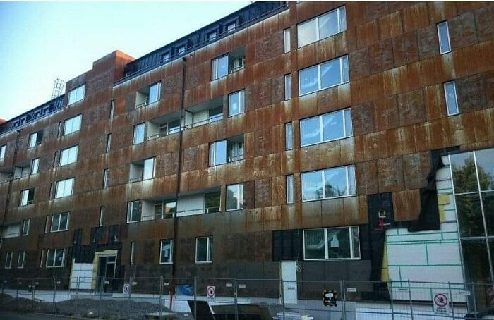 87 Ugly, Unesthetic And Depressing Buildings That Give Modern Architecture A Bad Name