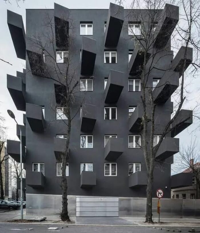 87 Ugly, Unesthetic And Depressing Buildings That Give Modern Architecture A Bad Name