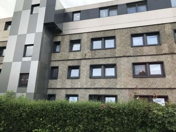 87 Ugly, Unesthetic And Depressing Buildings That Give Modern Architecture A Bad Name