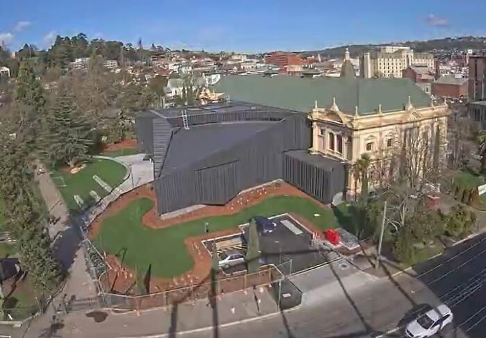 87 Ugly, Unesthetic And Depressing Buildings That Give Modern Architecture A Bad Name