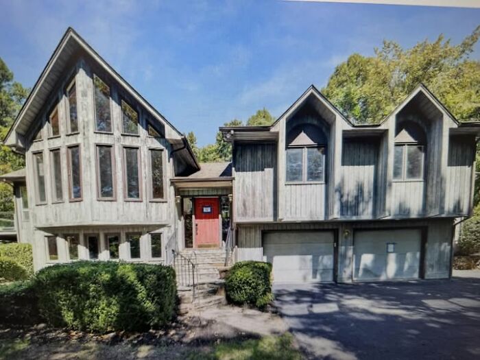 87 Ugly, Unesthetic And Depressing Buildings That Give Modern Architecture A Bad Name