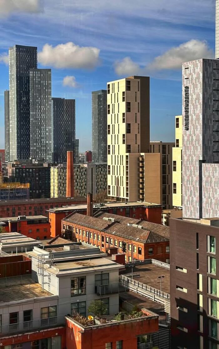 87 Ugly, Unesthetic And Depressing Buildings That Give Modern Architecture A Bad Name