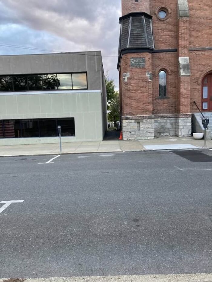 87 Ugly, Unesthetic And Depressing Buildings That Give Modern Architecture A Bad Name