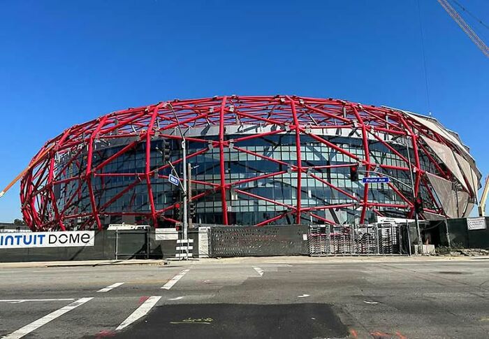 87 Ugly, Unesthetic And Depressing Buildings That Give Modern Architecture A Bad Name