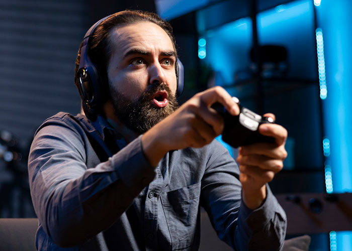 Woman Realizes She Doesn’t Need A Jobless Partner Who Costs More Than He Brings In, Kicks Him To The Curb