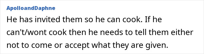 Guy Expects Partner To Cook A Whole Traditional Meal From His Country For Christmas, Balks After She Refuses