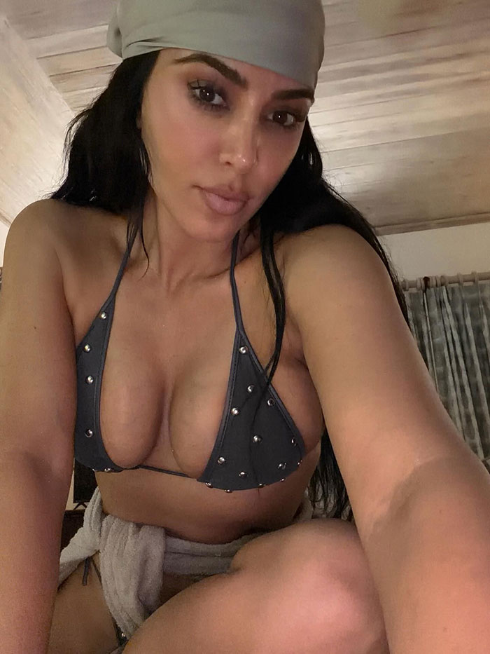 &#8220;Pathological Liars&#8221;: Kim Kardashian Brutally Blasts Her Psychics After Failing The Bar Exam