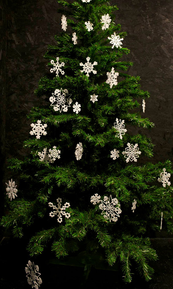 20 Creative DIY Christmas Ornament Ideas 20 Creative DIY Christmas Ornament Ideas