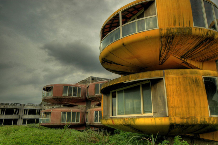 24 Creepy Abandoned Places That Will Give You Goosebumps 24 Creepy Abandoned Places That Will Give You Goosebumps