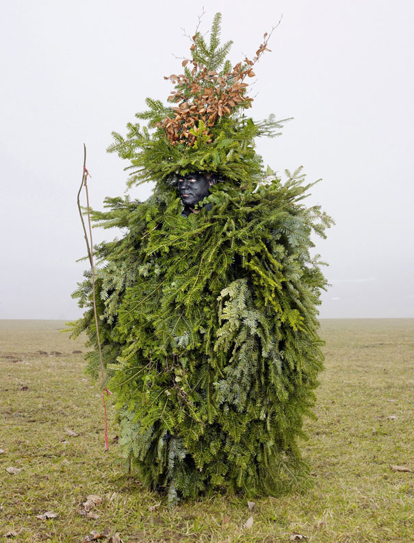 Creative Costumes of Still-Practiced Pagan Rituals of Europe (19 pics)
