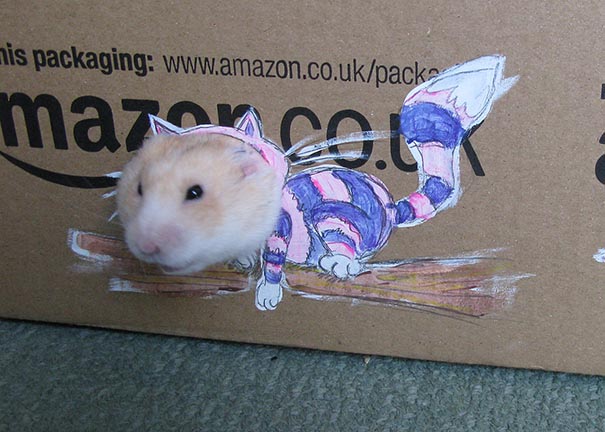 Girl Dresses Hamster Up In Cute Cardboard Costumes (4 pics) Girl Dresses Hamster Up In Cute Cardboard Costumes (4 pics)