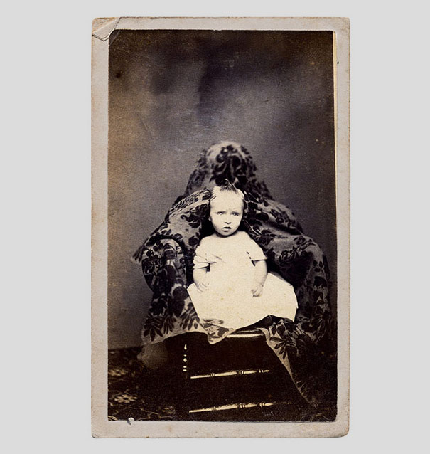 Hidden Mothers: Spooky Photographs of Victorian Babies Held by Their Mothers