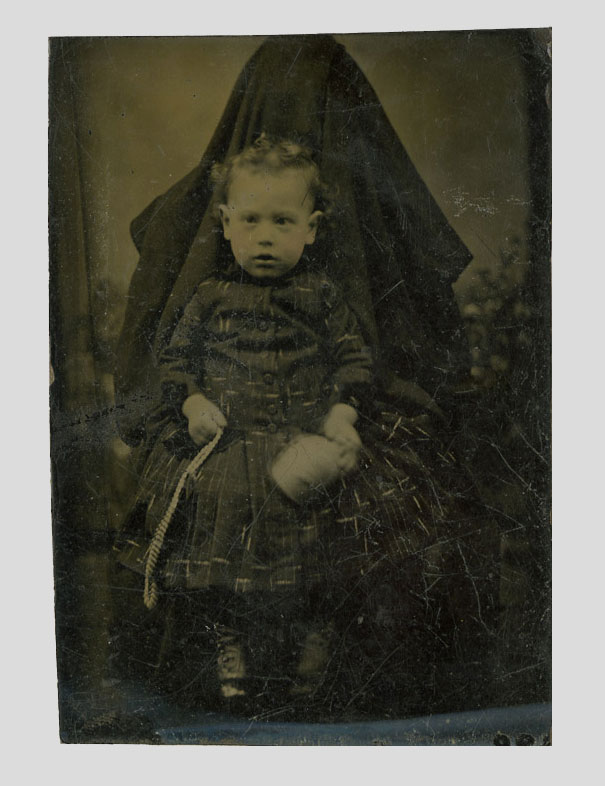 Hidden Mothers: Spooky Photographs of Victorian Babies Held by Their Mothers
