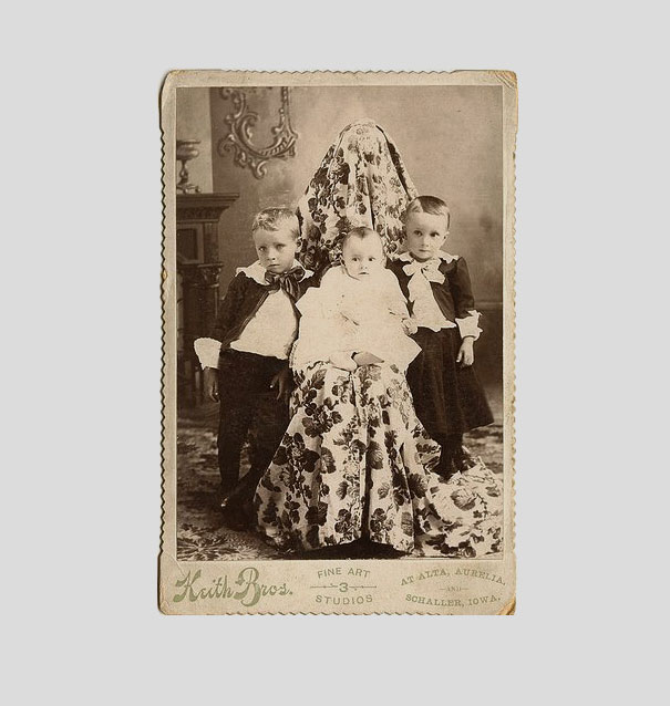Hidden Mothers: Spooky Photographs of Victorian Babies Held by Their Mothers
