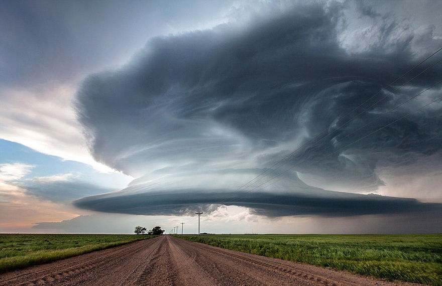 Breathtaking Supercell Storm Photos Captured in US by Storm Chaser Breathtaking Supercell Storm Photos Captured in US by Storm Chaser