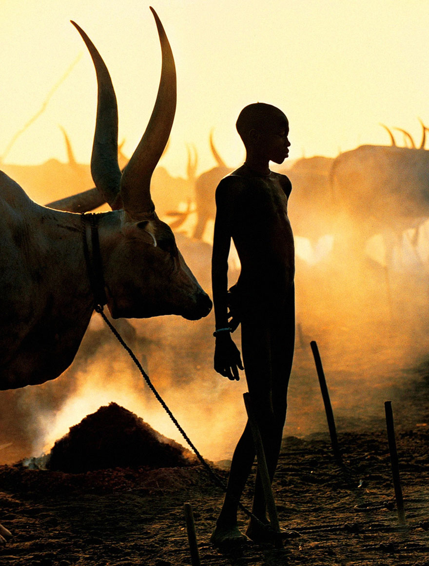 Powerful Photographs Show The Daily Life of The Dinka People Of Southern Sudan Powerful Photographs Show The Daily Life of The Dinka People Of Southern Sudan