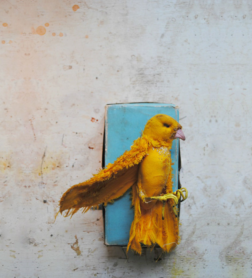 Self-Taught Artist Creates Fairytale Flora And Fauna From Vintage Fabrics Self-Taught Artist Creates Fairytale Flora And Fauna From Vintage Fabrics