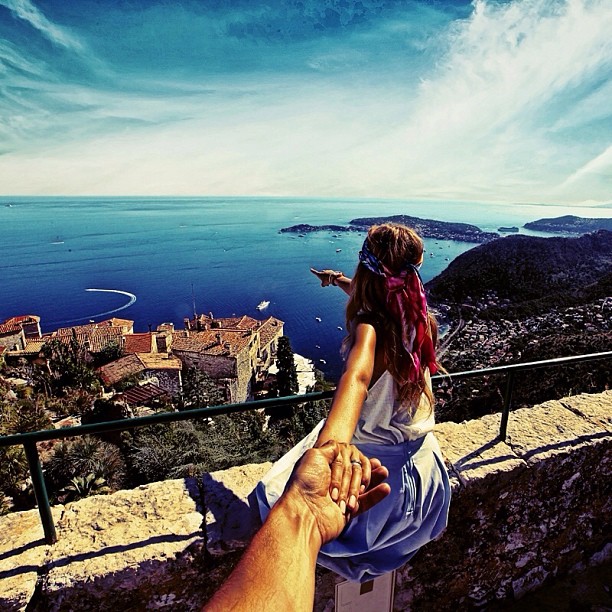 Photographer Continues to Follow His Girlfriend Around The World