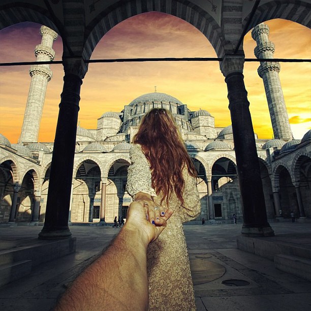 Photographer Continues to Follow His Girlfriend Around The World