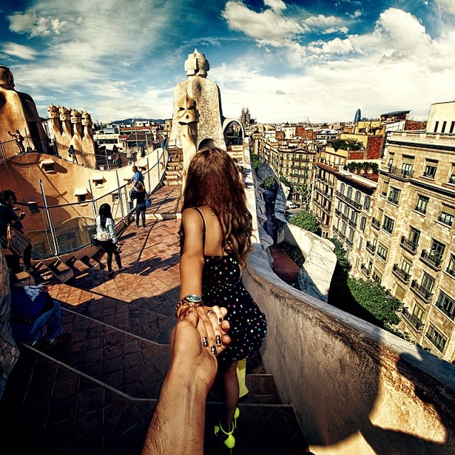 Photographer Continues to Follow His Girlfriend Around The World