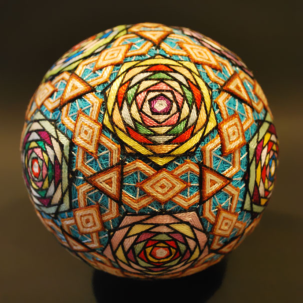 A 92-Year-Old Grandmother Creates A Spectacular Collection Of Embroidered Temari Spheres A 92-Year-Old Grandmother Creates A Spectacular Collection Of Embroidered Temari Spheres