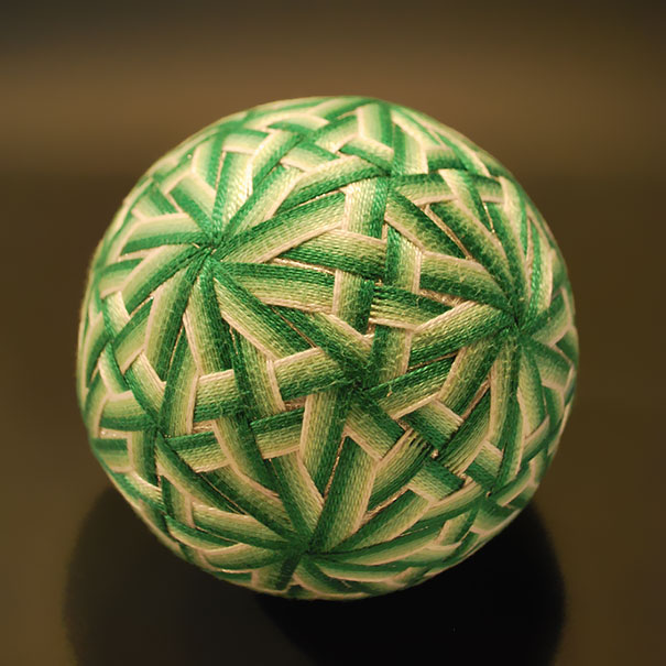 A 92-Year-Old Grandmother Creates A Spectacular Collection Of Embroidered Temari Spheres A 92-Year-Old Grandmother Creates A Spectacular Collection Of Embroidered Temari Spheres