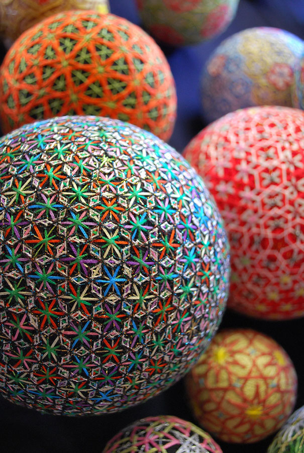A 92-Year-Old Grandmother Creates A Spectacular Collection Of Embroidered Temari Spheres A 92-Year-Old Grandmother Creates A Spectacular Collection Of Embroidered Temari Spheres