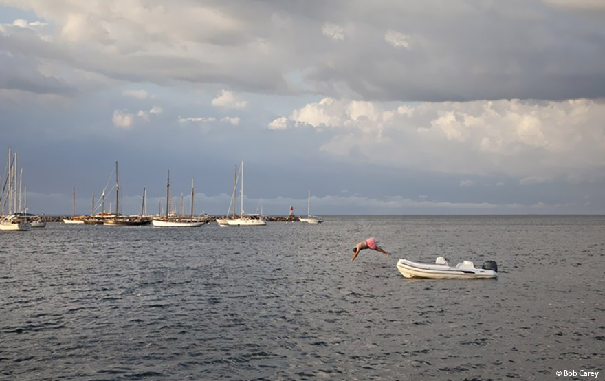Man Puts On A Pink Tutu And Travels The World To Bring A Smile To His Wife Fighting Breast Cancer