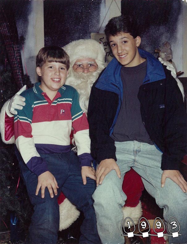 Two Brothers Have Been Taking Pictures With Santa For The Last 34 Years Two Brothers Have Been Taking Pictures With Santa For The Last 34 Years