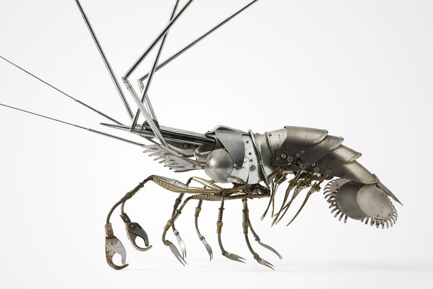 Artist Creates Amazing Insect Sculptures Using Nothing But Old Car Parts and Scrap Metal Artist Creates Amazing Insect Sculptures Using Nothing But Old Car Parts and Scrap Metal