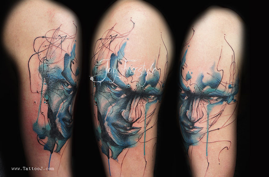 Tattoo Artist Creates Impressive Freehand Tattoos On The Spot Without Any Sketches Tattoo Artist Creates Impressive Freehand Tattoos On The Spot Without Any Sketches