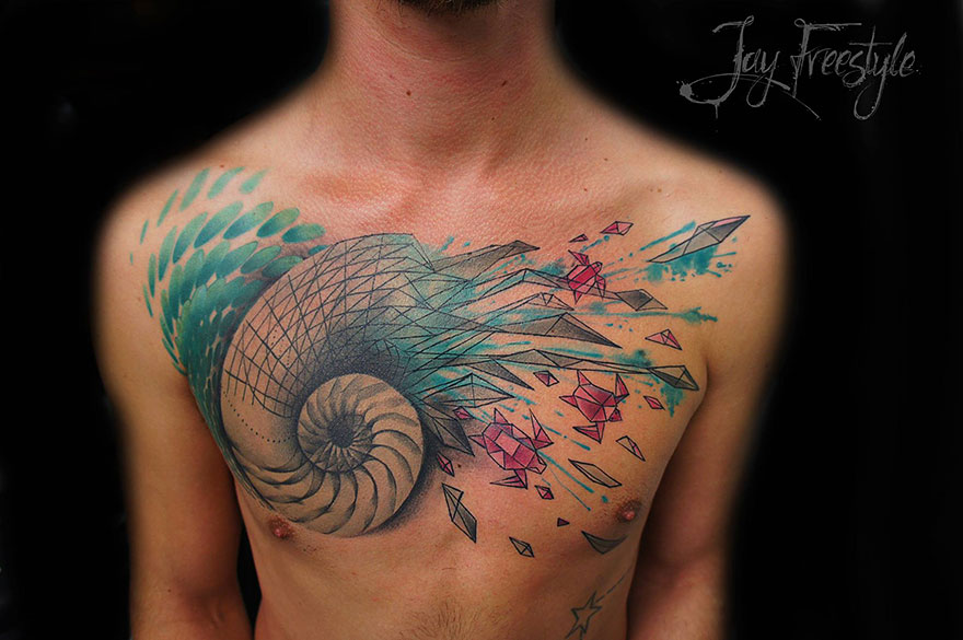 Tattoo Artist Creates Impressive Freehand Tattoos On The Spot Without Any Sketches Tattoo Artist Creates Impressive Freehand Tattoos On The Spot Without Any Sketches