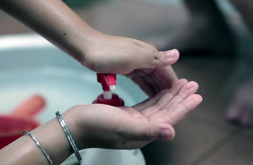 Coca-Cola Invents 16 Bottle Caps To Give Second Lives To Empty Bottles Coca-Cola Invents 16 Bottle Caps To Give Second Lives To Empty Bottles