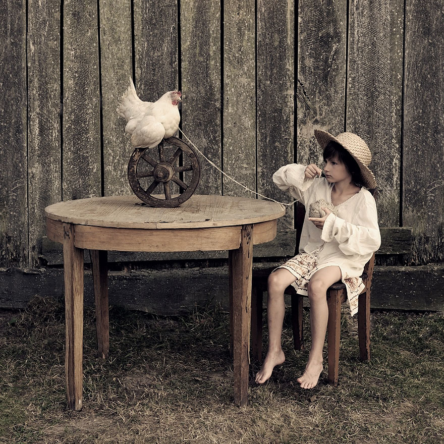 Father Takes Heartwarming Photos Of His Children And Their Animals In Rustic Village In Poland